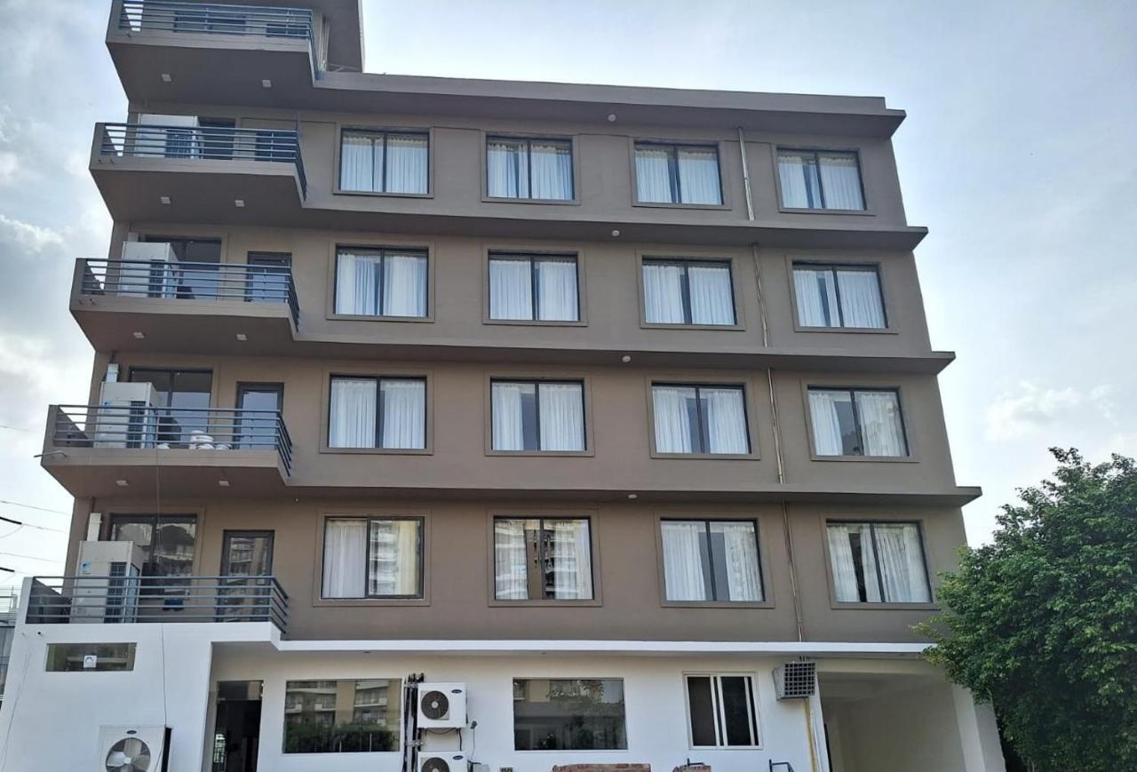 Rr Galaxy Gurgaon Exterior foto
