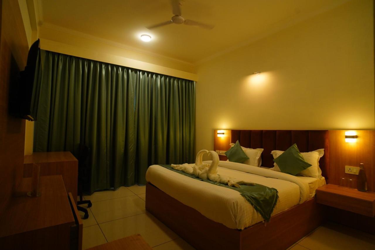 Rr Galaxy Gurgaon Exterior foto